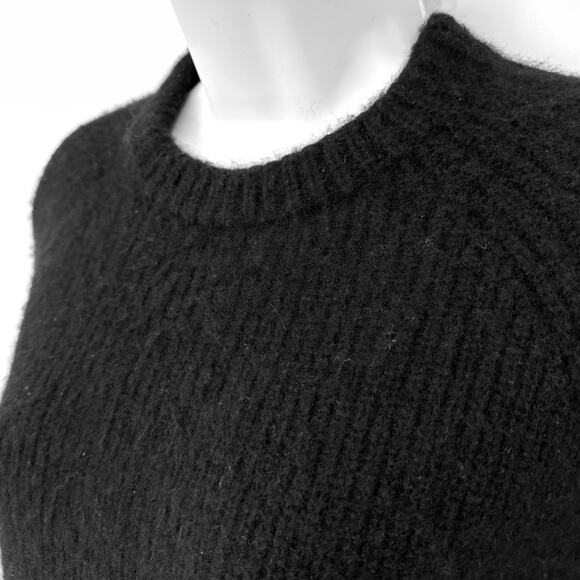 Jenni Kayne | Small | Cashmere Boxy Ribbed Crewneck Fisherman Sweater in Black - Picture 5 of 11